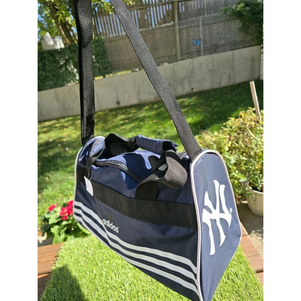 New York Yankees Vintage Dead Stock Adidas Duffel Bag - 16x7x9 W/ Shoulder Strap